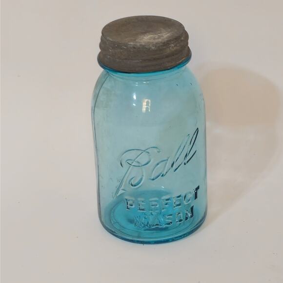 Vintage Ball Aqua Blue Glass Perfect Mason Jars 1 quart - Picture 2 of 4